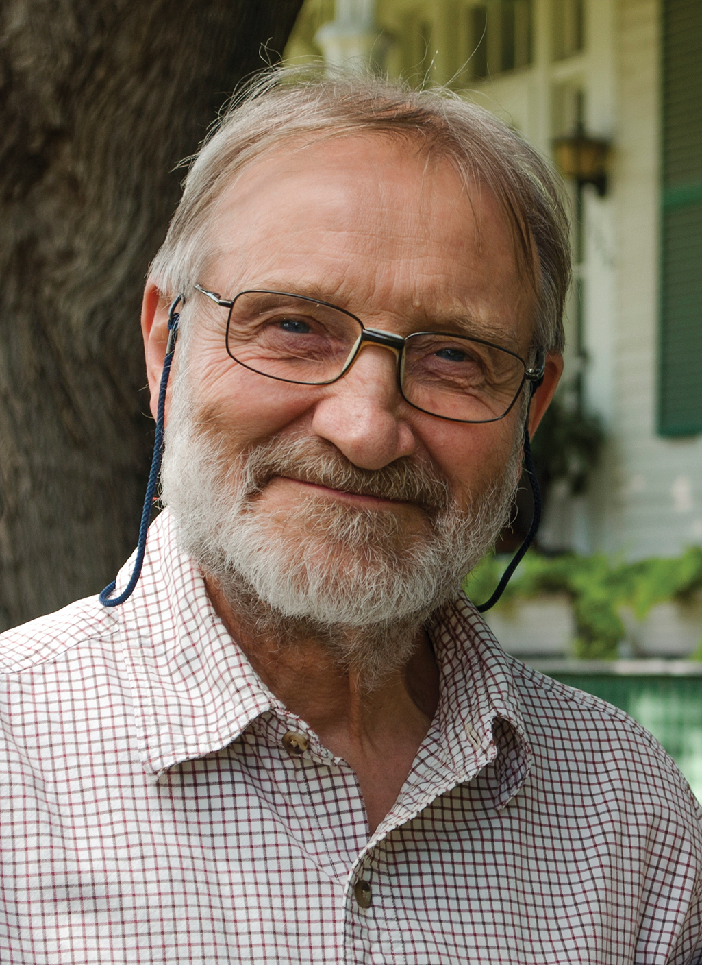 Keith Helmuth